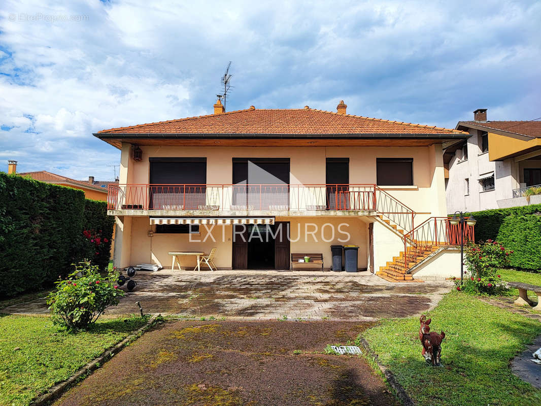 Maison à LENTILLY