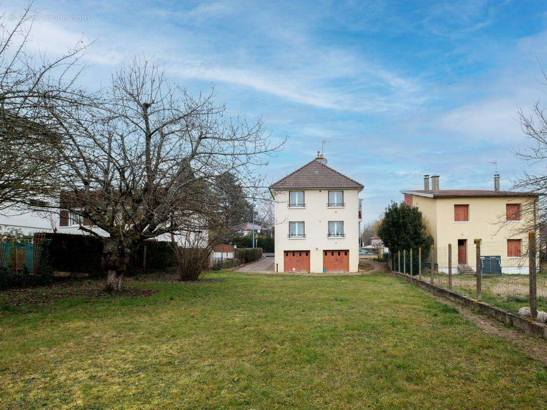 Appartement à BELLERIVE-SUR-ALLIER