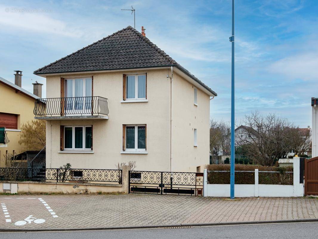 Appartement à BELLERIVE-SUR-ALLIER