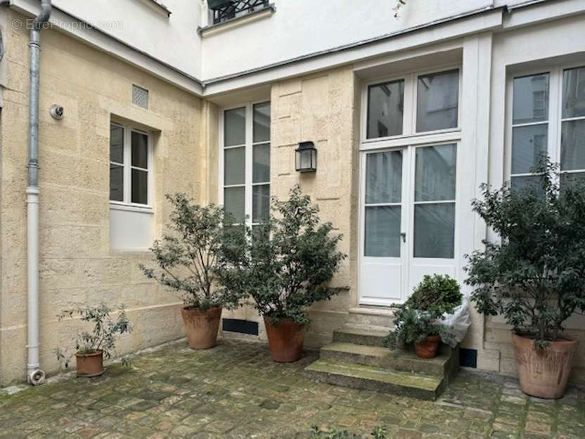 Appartement à PARIS-4E