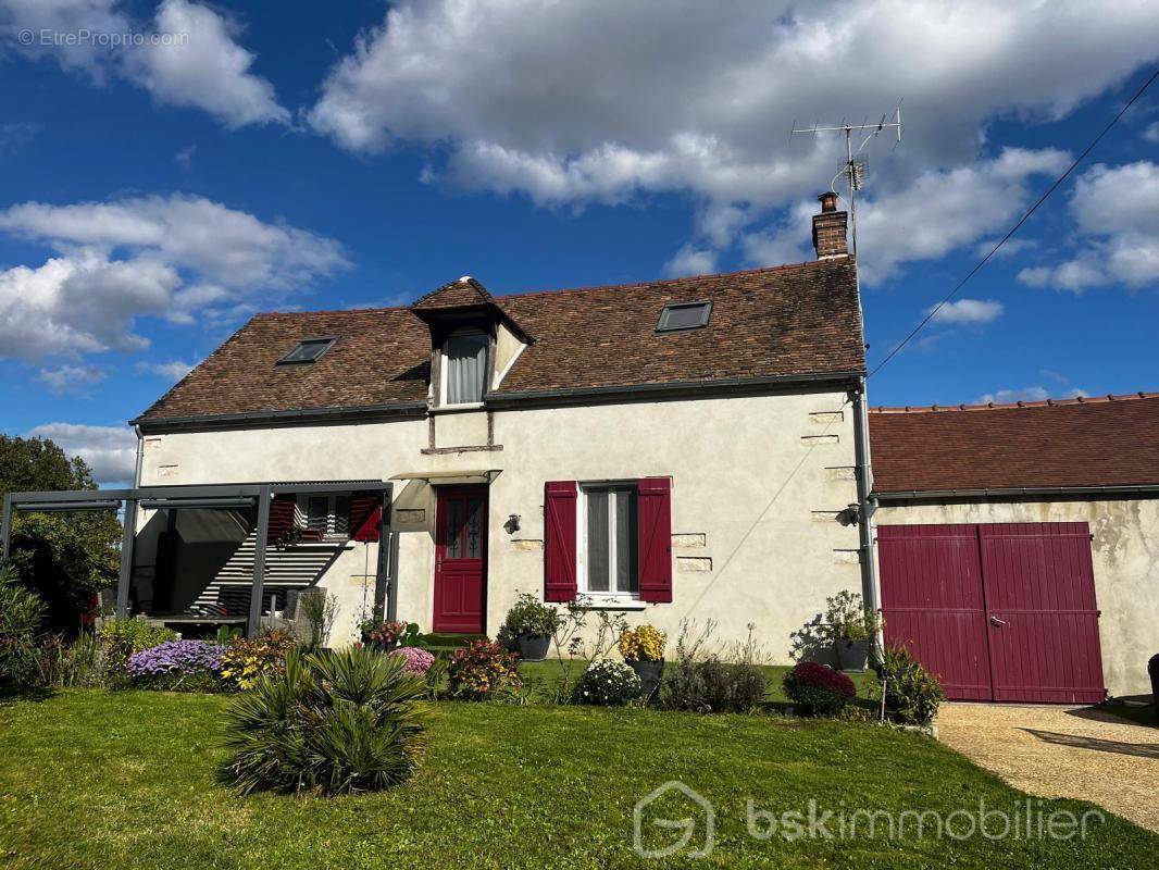 Maison à SAINT-PIERRE-LES-NEMOURS