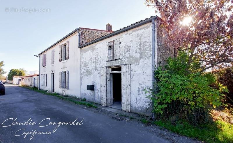 Maison à NUAILLE-D&#039;AUNIS