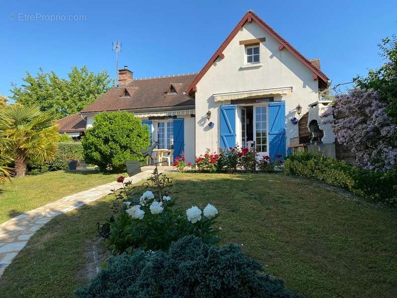 Maison à BESSE-SUR-BRAYE