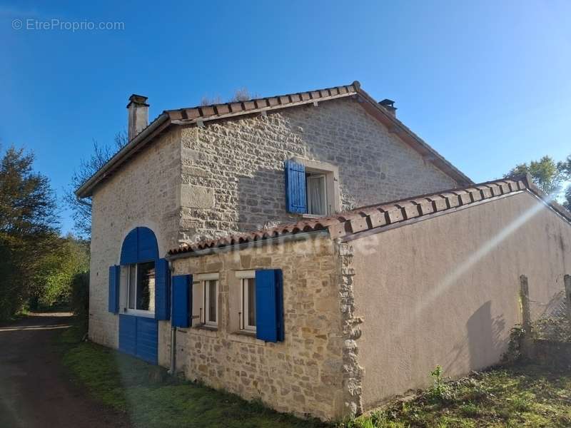 Maison à LONS-LE-SAUNIER