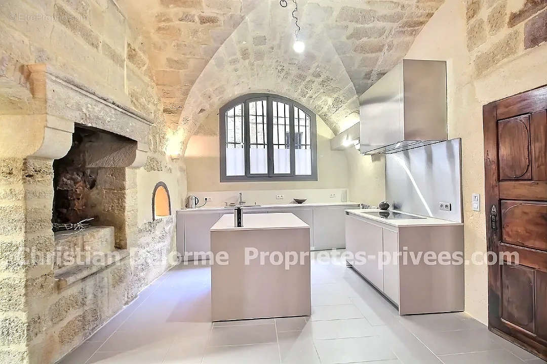 Appartement à UZES