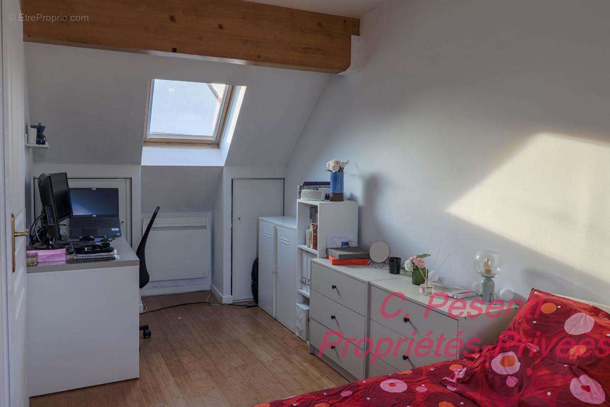 Appartement à EMERAINVILLE