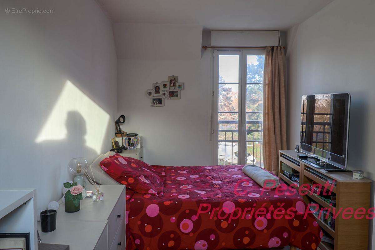 Appartement à EMERAINVILLE