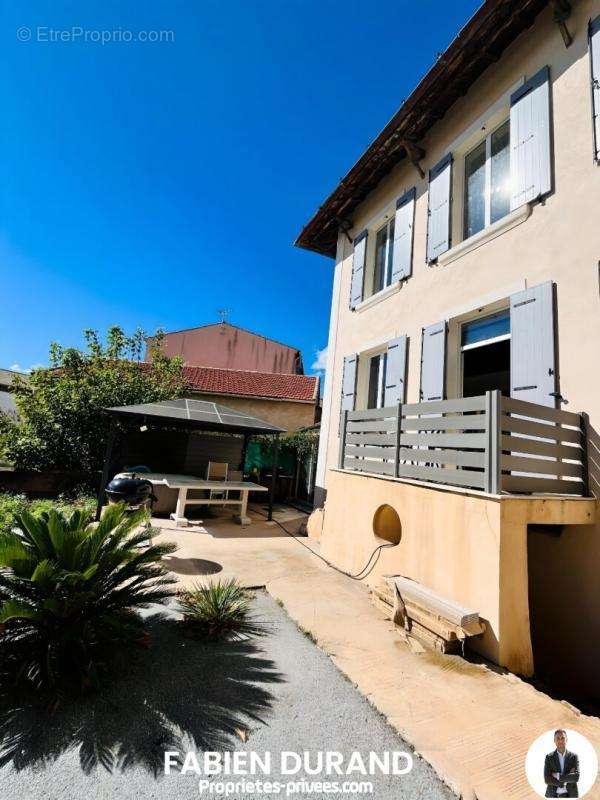 Maison à PUGET-SUR-ARGENS