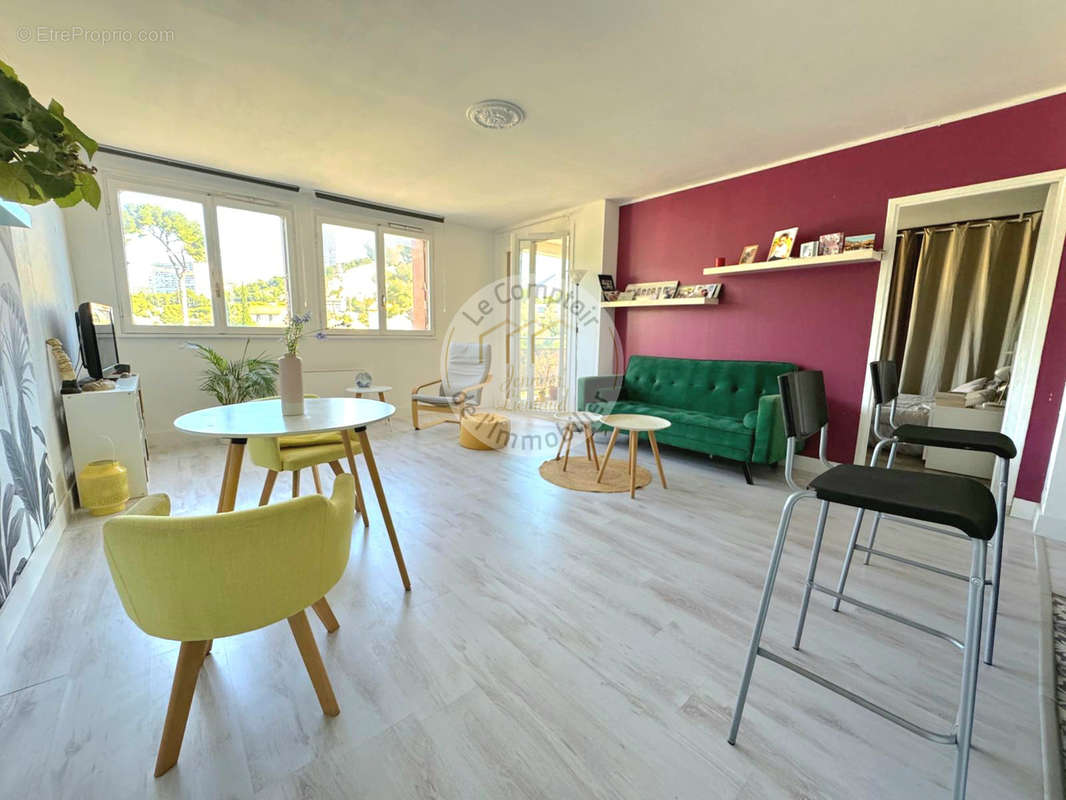 Appartement à MARSEILLE-9E