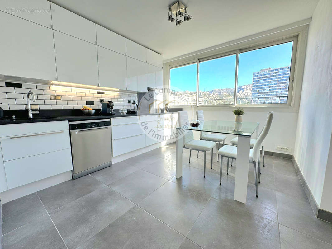 Appartement à MARSEILLE-9E