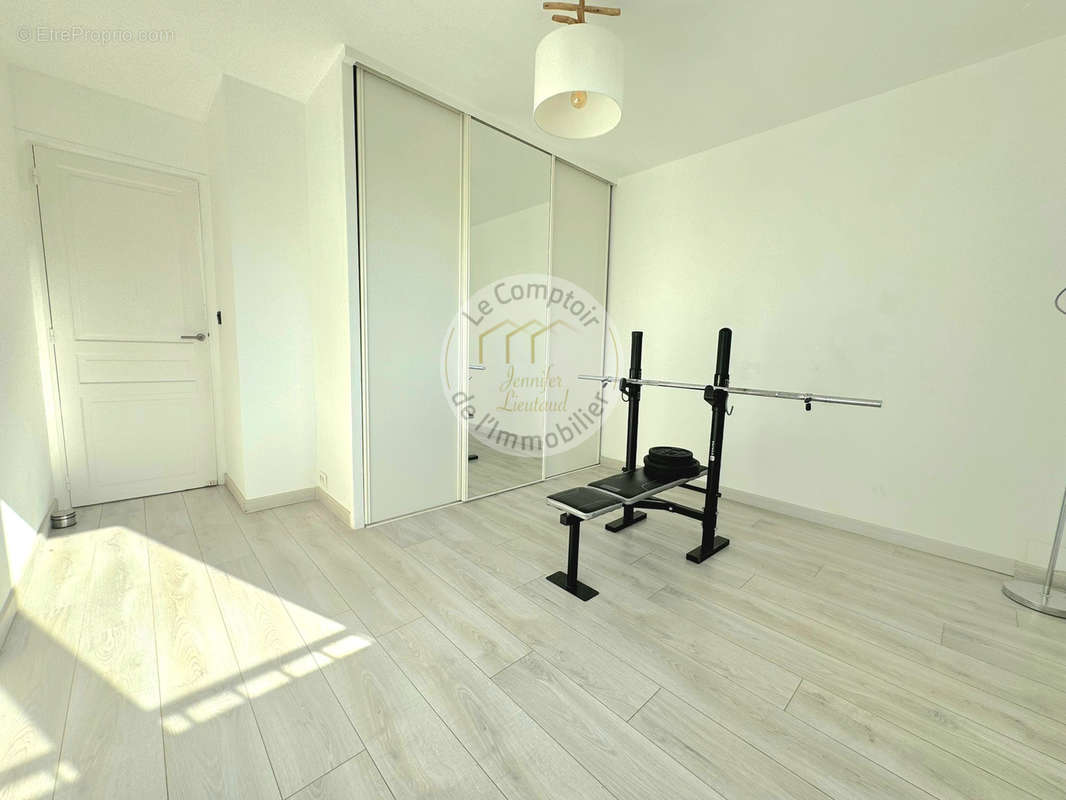 Appartement à MARSEILLE-9E