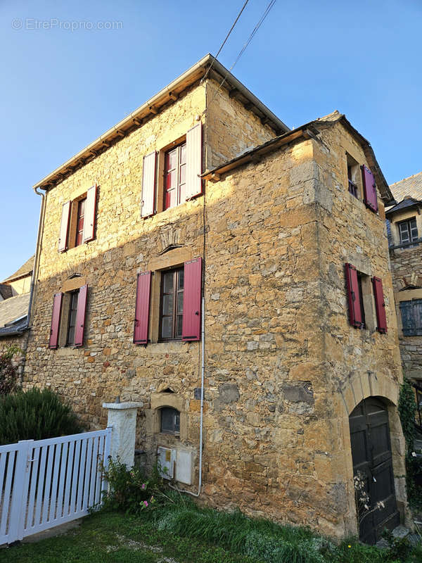 Maison à SALLES-LA-SOURCE