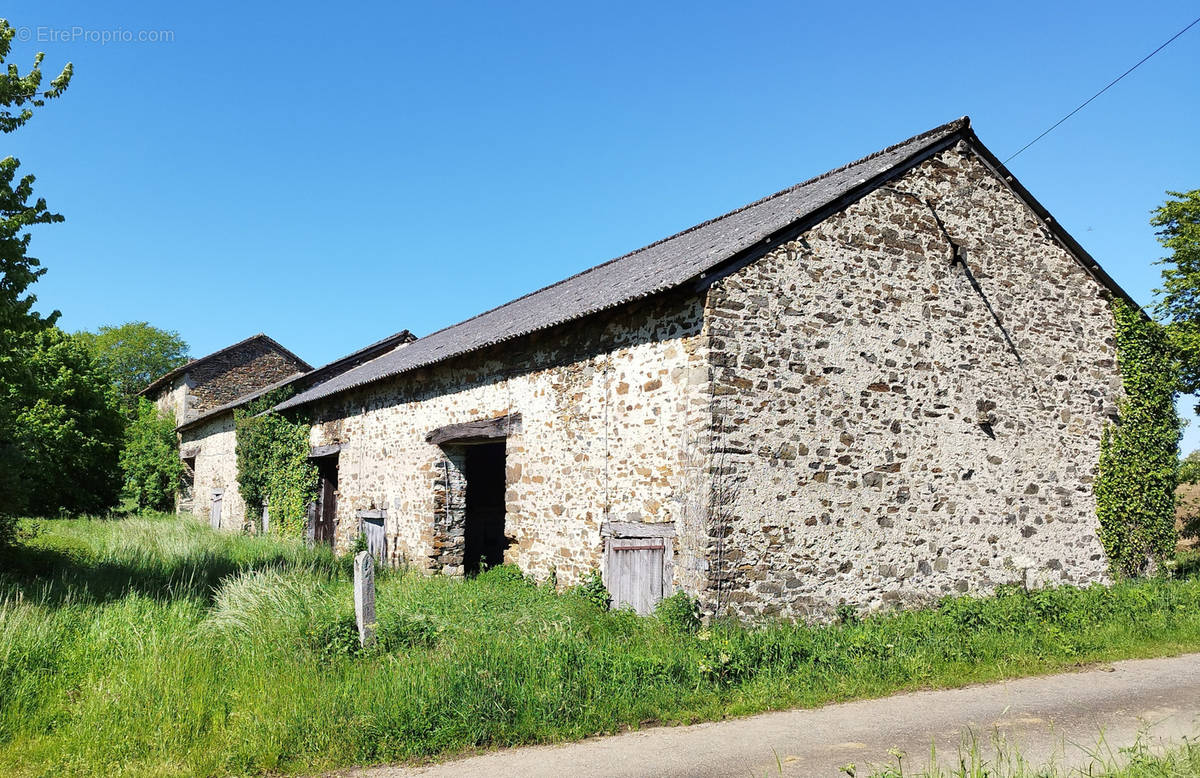 Maison à SAINT-BONNET-BRIANCE