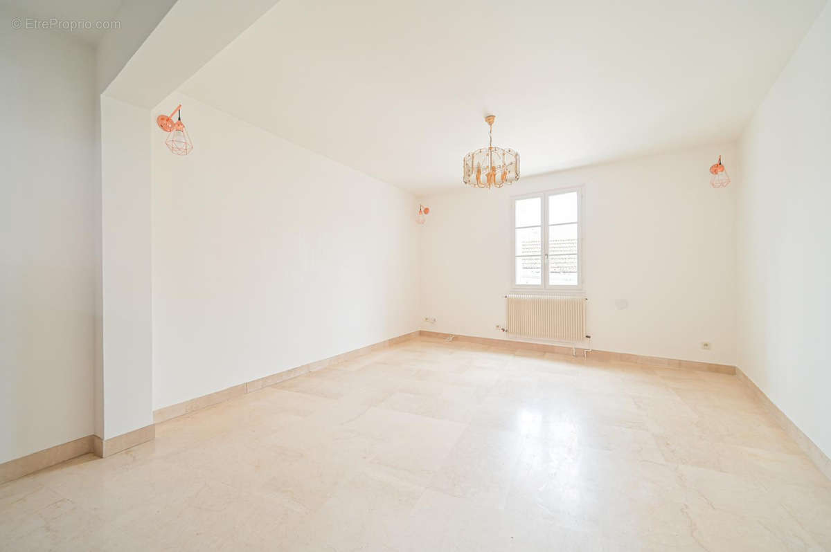 Appartement à RUEIL-MALMAISON