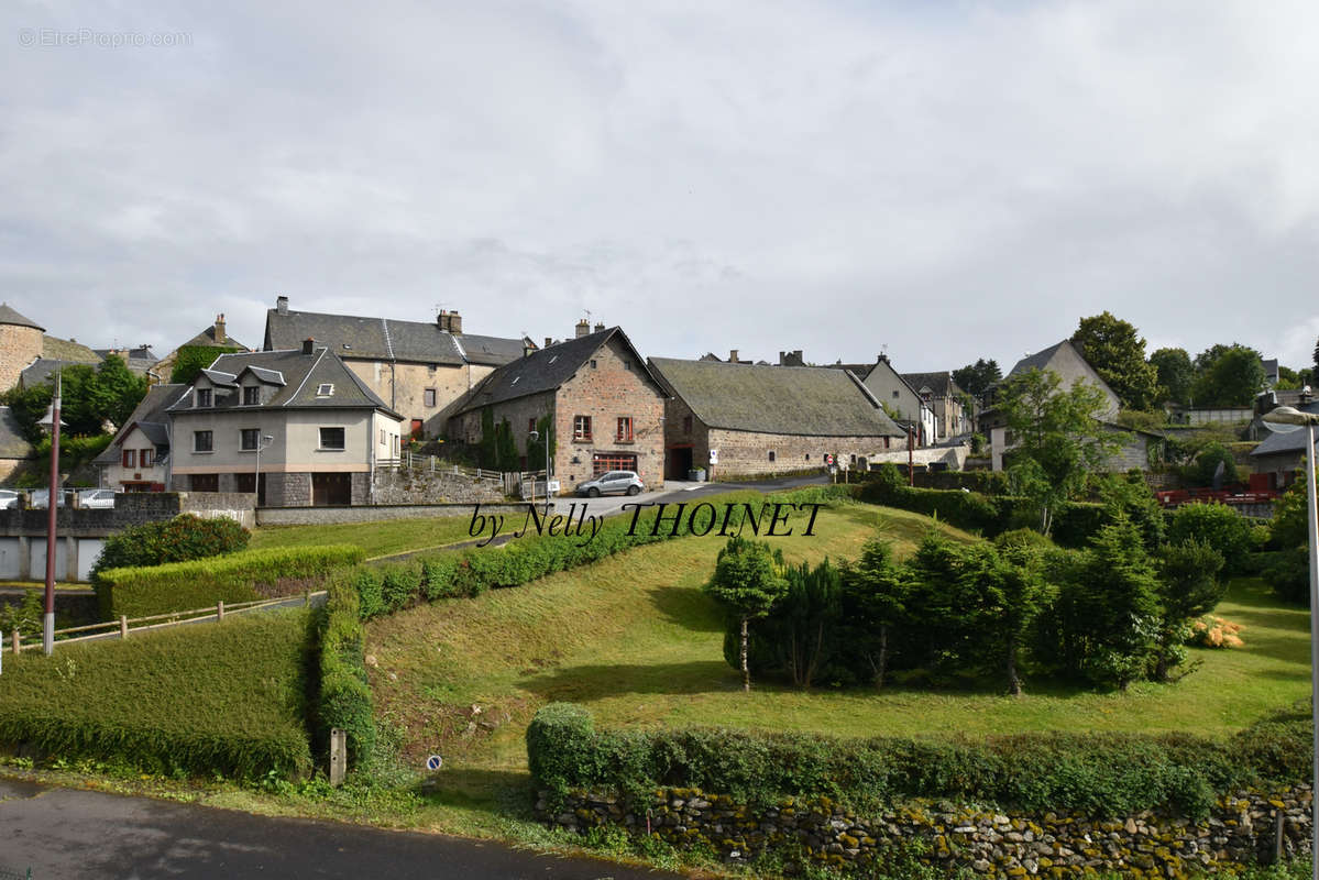 Appartement à BESSE-ET-SAINT-ANASTAISE