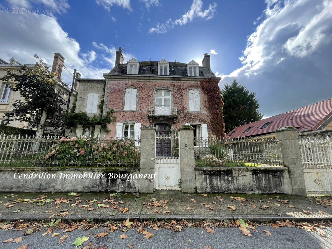 Maison à BENEVENT-L&#039;ABBAYE