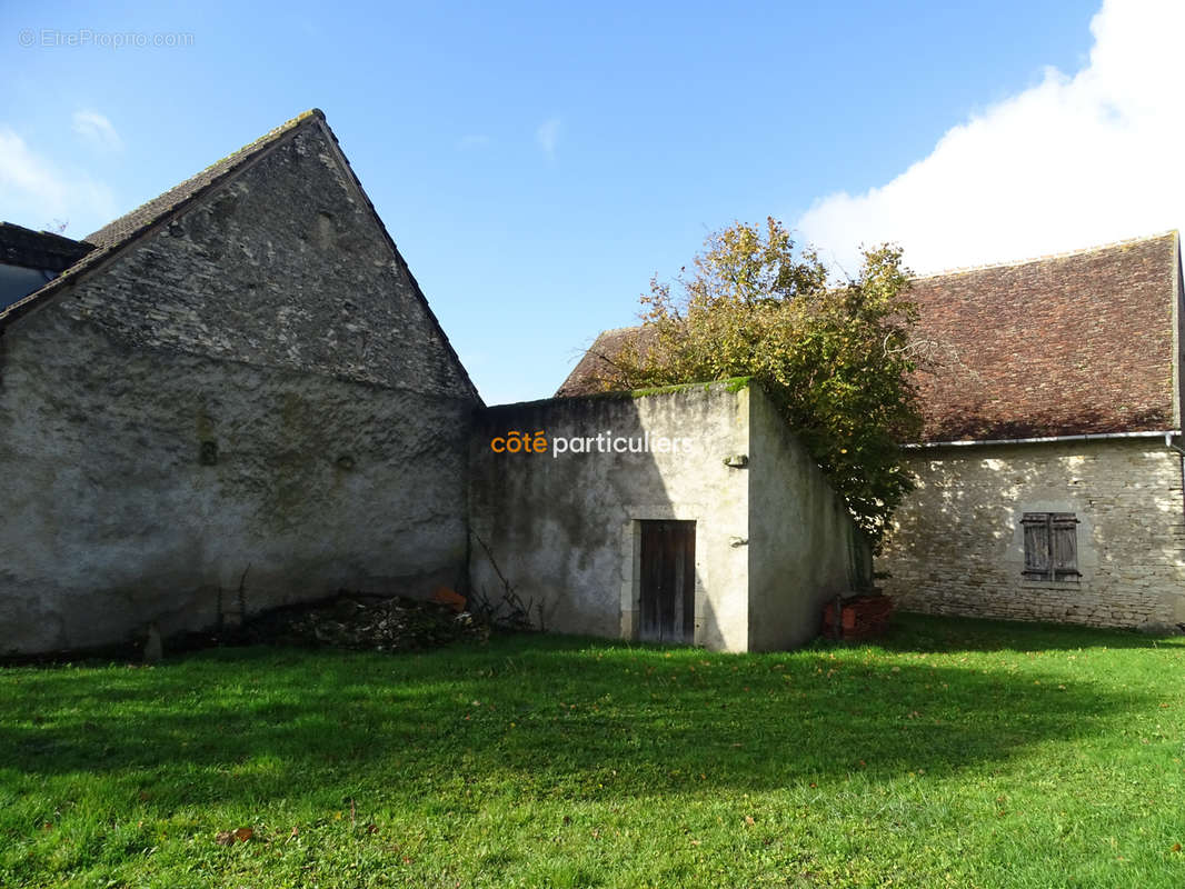 Maison à CHATEAUNEUF-SUR-CHER