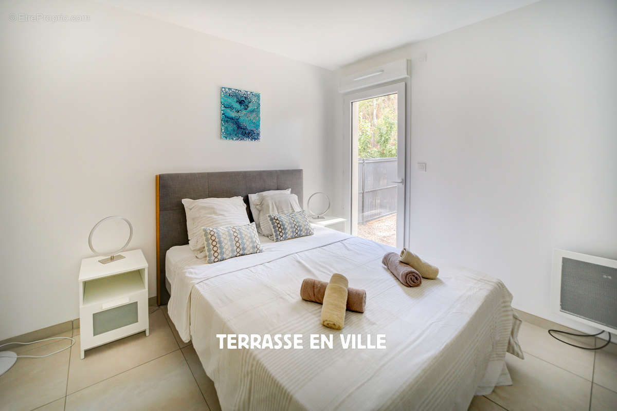 Appartement à SAINT-CYR-SUR-MER