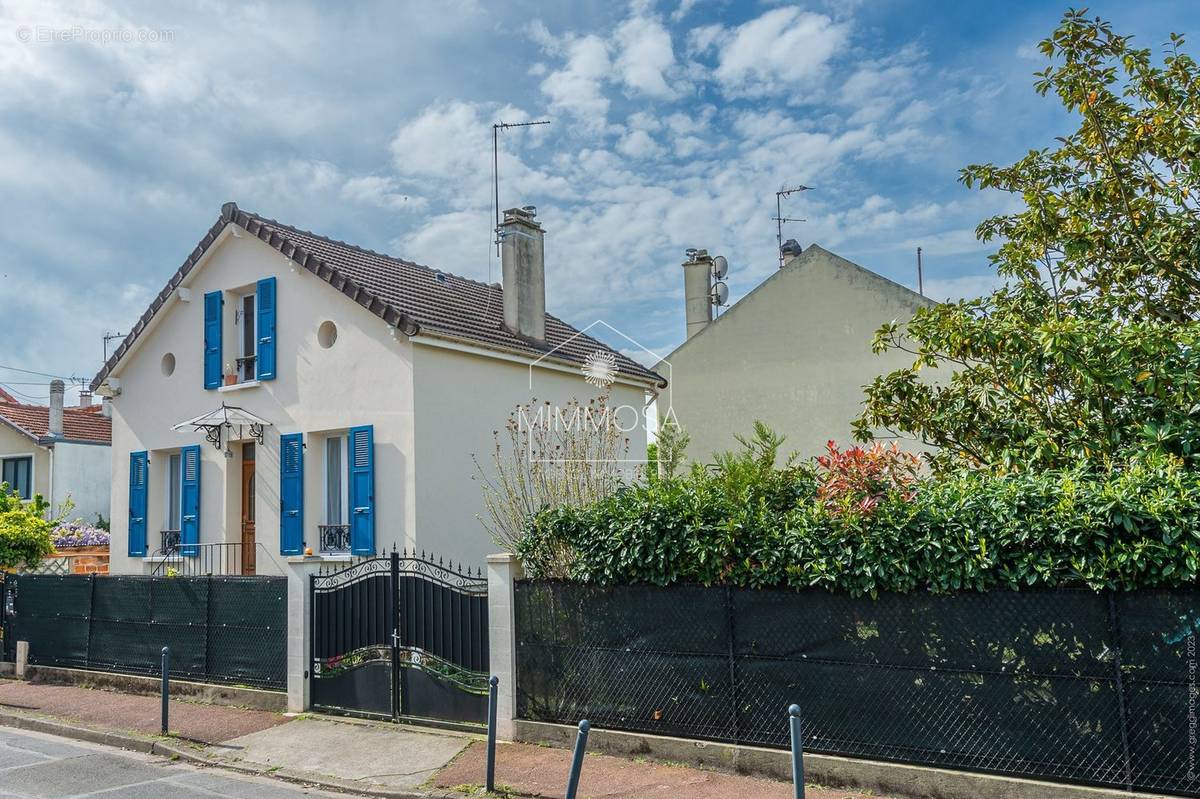 Maison à LES PAVILLONS-SOUS-BOIS