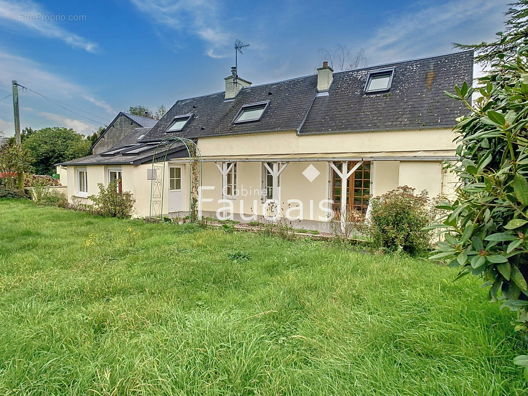 Maison à VILLY-BOCAGE