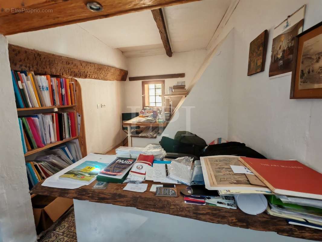 Maison à SAINT-SATURNIN-LES-APT