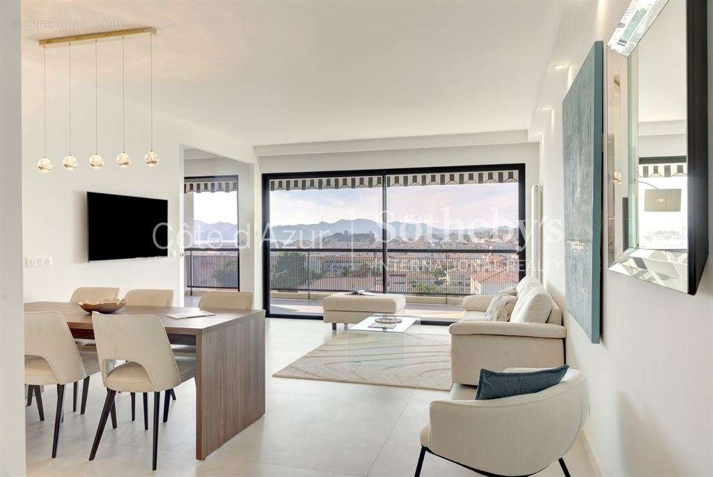 Appartement à CANNES