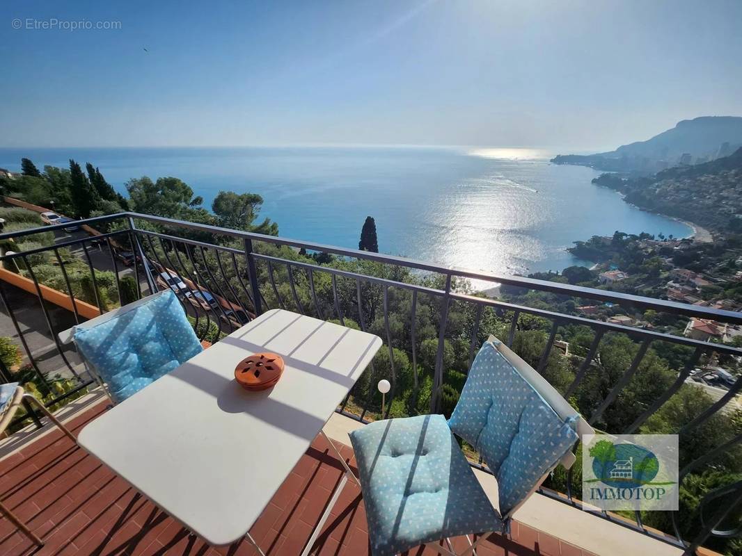 Appartement à ROQUEBRUNE-CAP-MARTIN