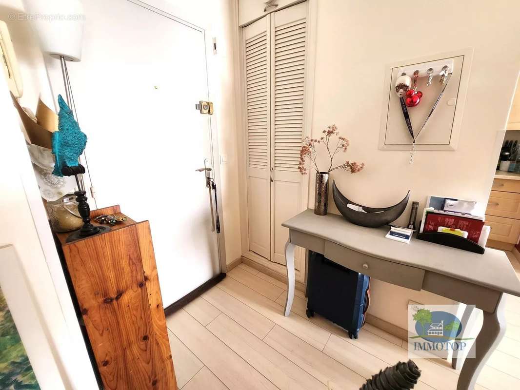 Appartement à ROQUEBRUNE-CAP-MARTIN