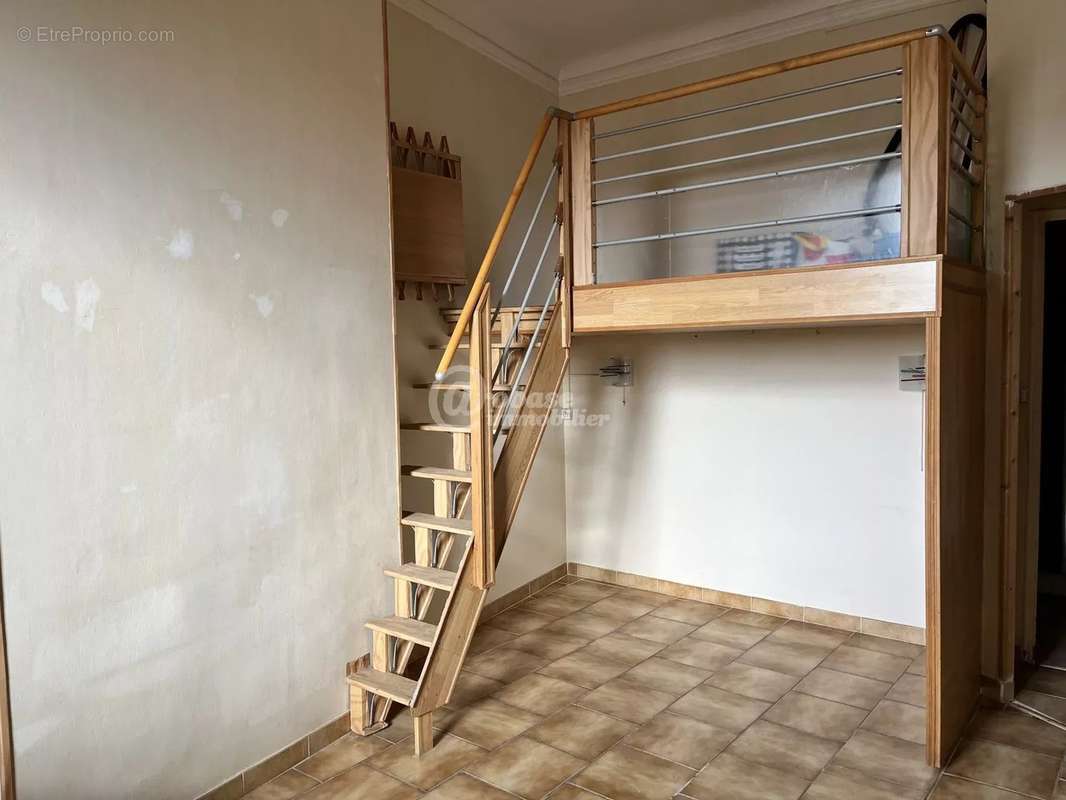 Appartement à MARSEILLE-5E