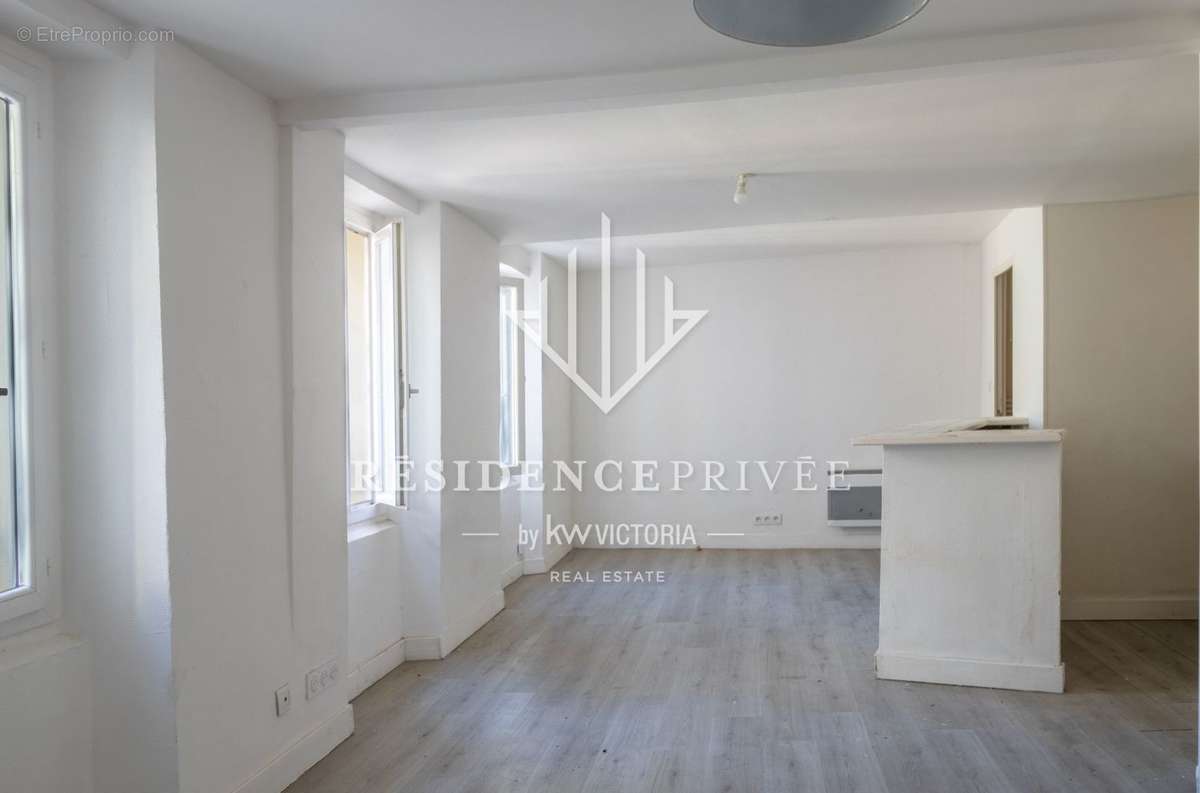 Appartement à HYERES