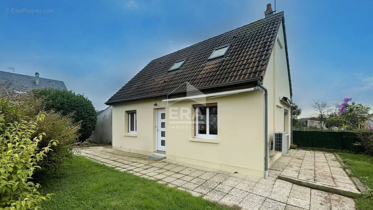 Maison à SAINT-DOULCHARD