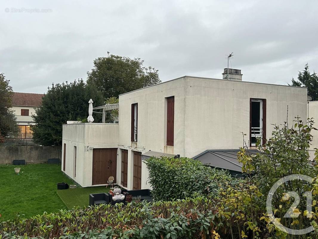 Appartement à VILLIERS-LE-BEL