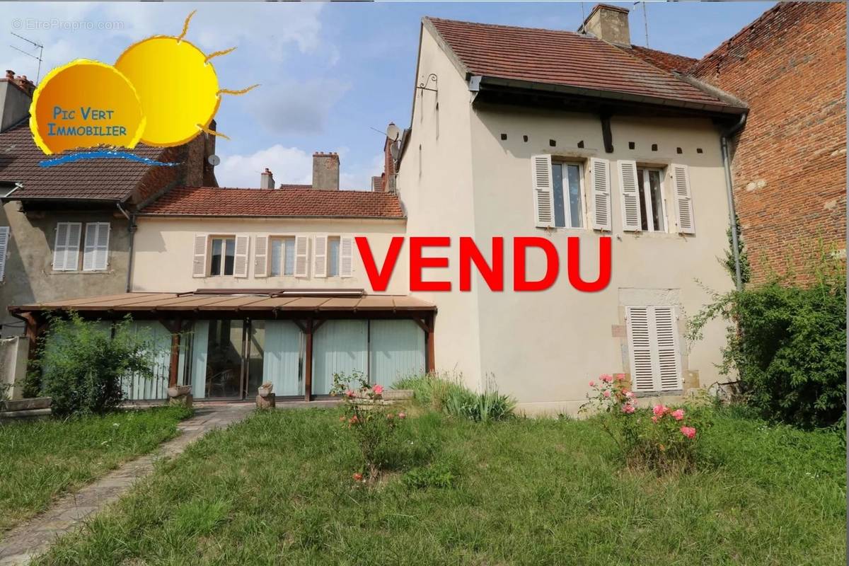 Appartement à AUXONNE