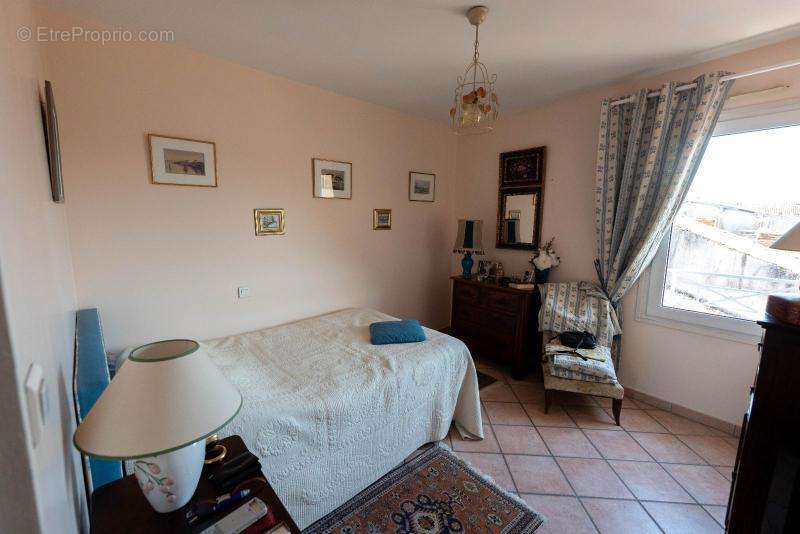   - Appartement à VILLENEUVE-SUR-LOT