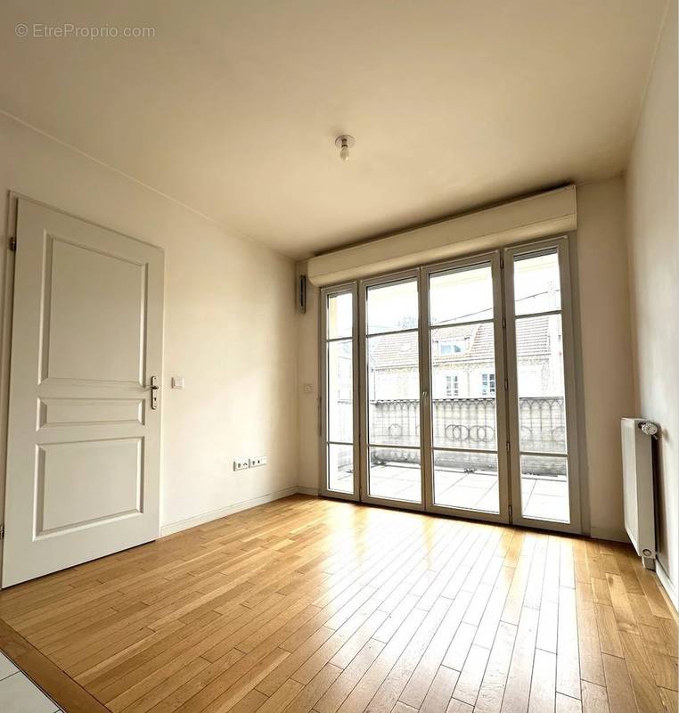 Appartement à SAINT-CYR-L&#039;ECOLE