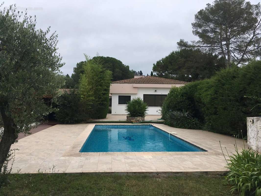 Maison à MOUGINS