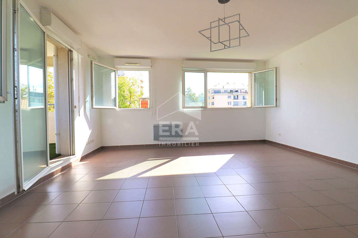 Appartement à MARSEILLE-10E