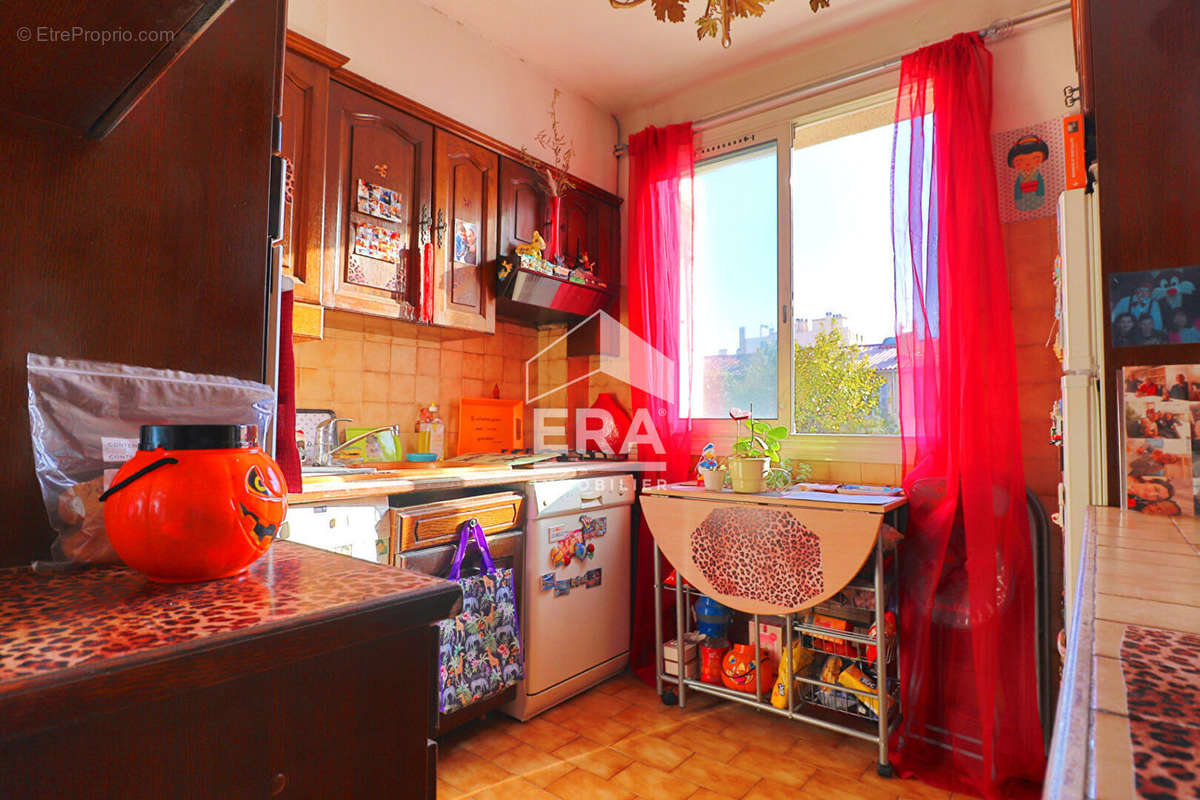 Appartement à MARSEILLE-10E