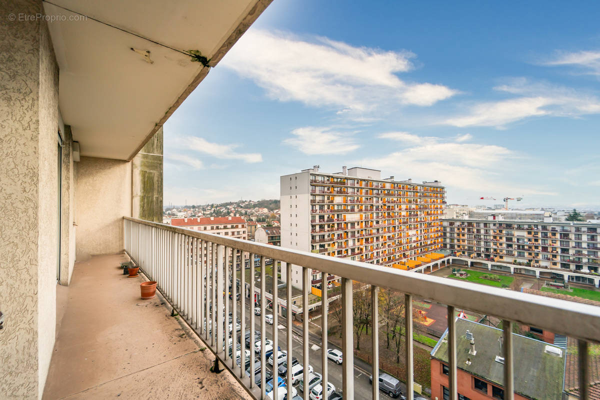 Appartement à ROSNY-SOUS-BOIS