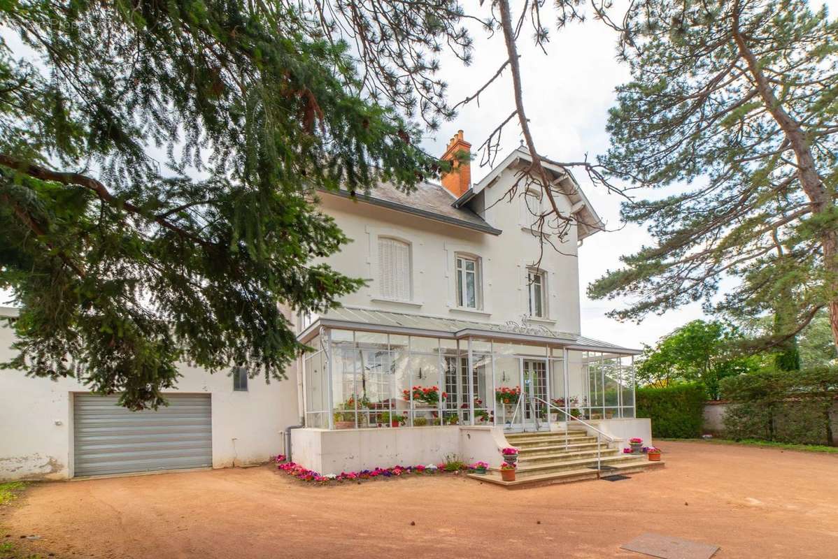 Maison à SAINT-LEGER-SUR-ROANNE