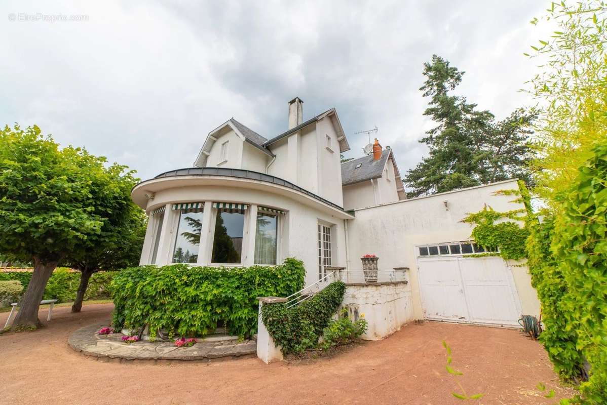 Maison à SAINT-LEGER-SUR-ROANNE