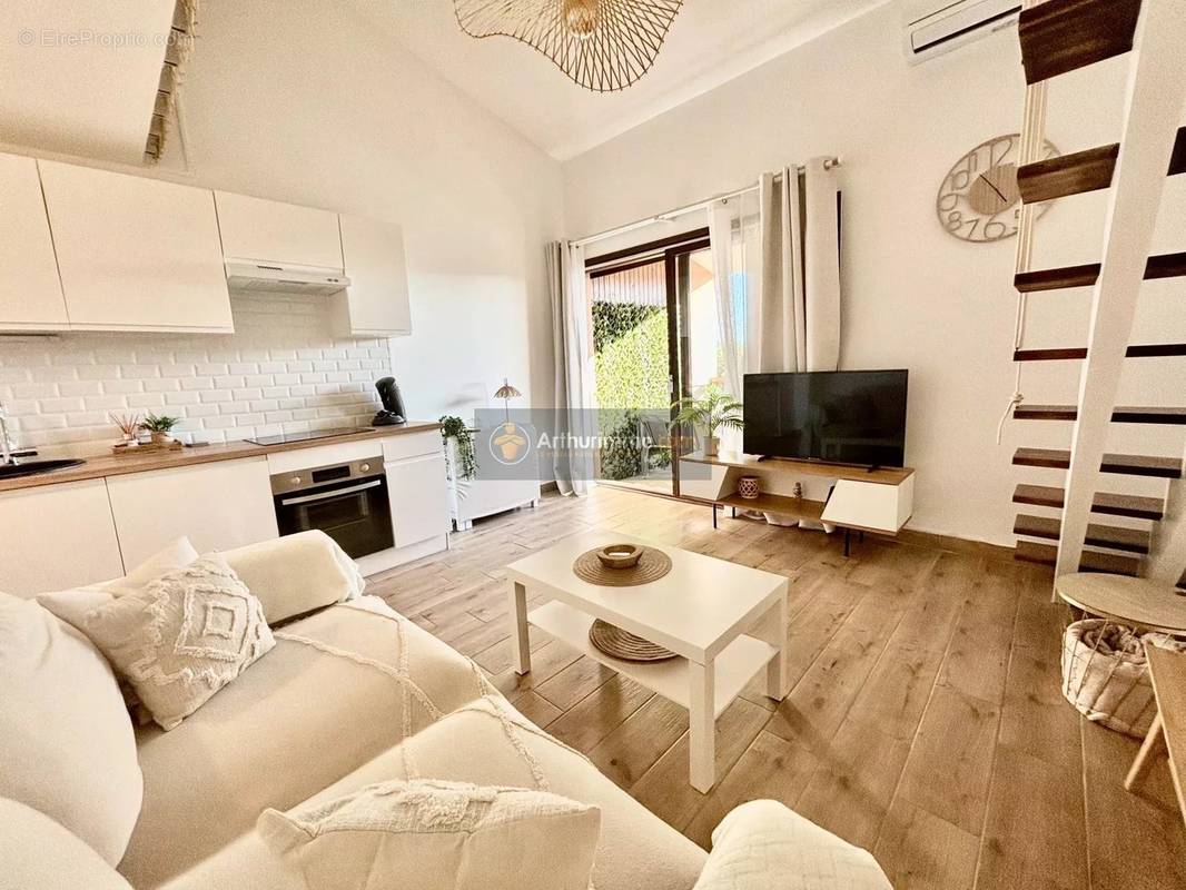 Appartement à FREJUS