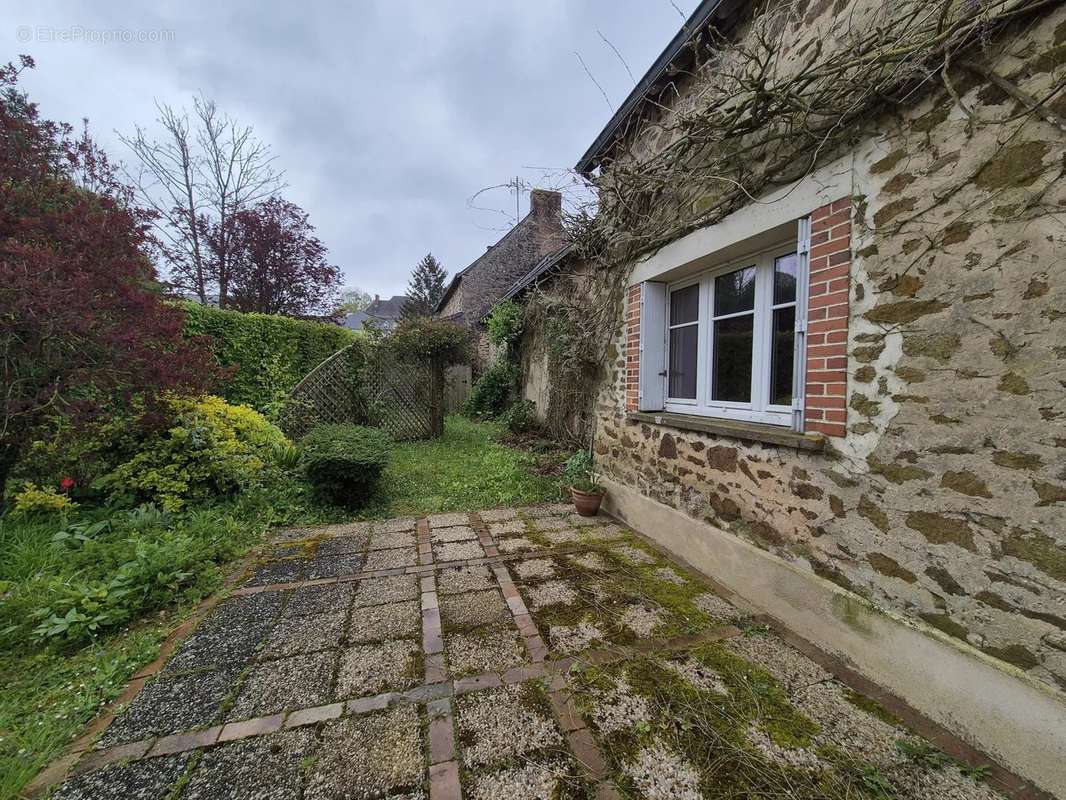 Maison à LE BOURGNEUF-LA-FORET