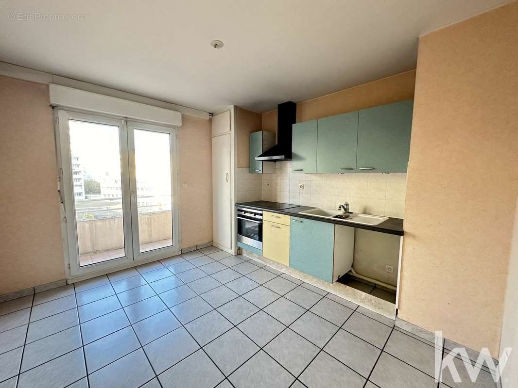 Appartement à SAINT-ETIENNE