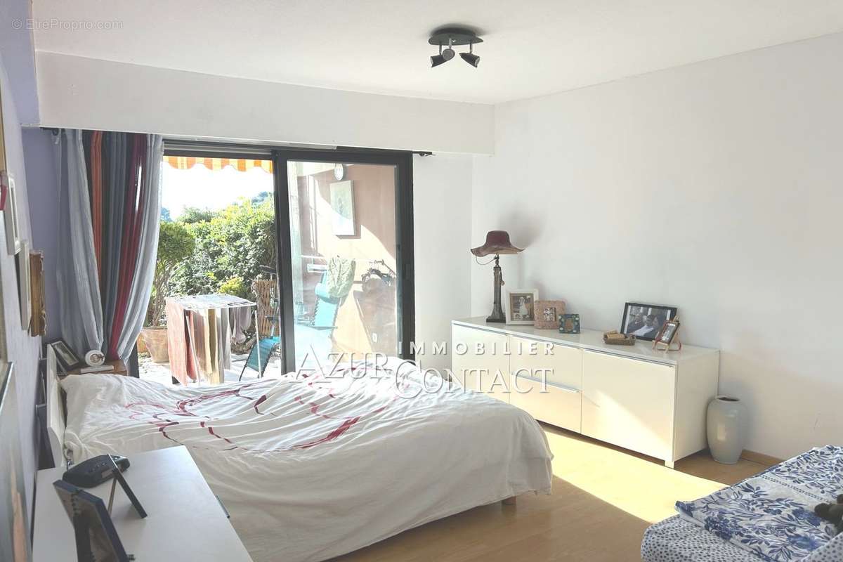 Appartement à MOUGINS