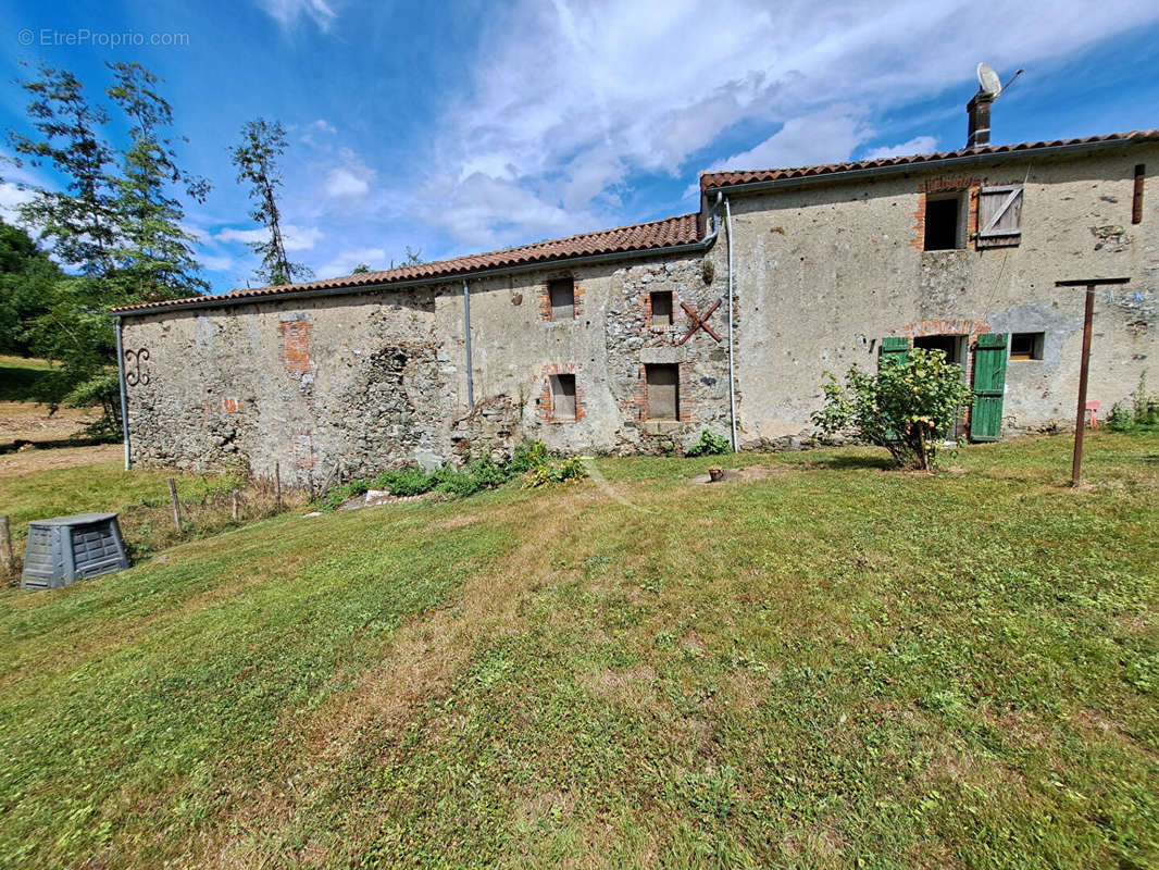 Maison à ROCHETREJOUX