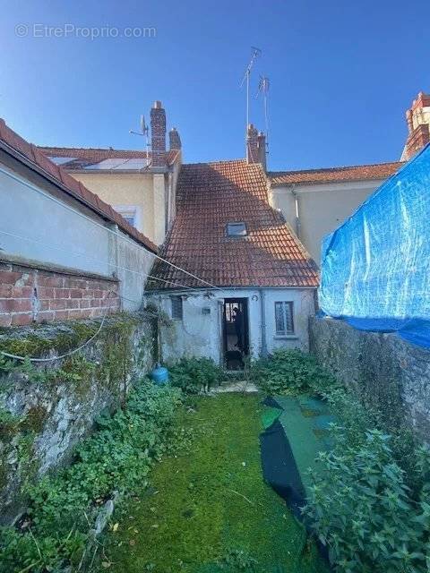 Maison à NANTEUIL-LE-HAUDOUIN