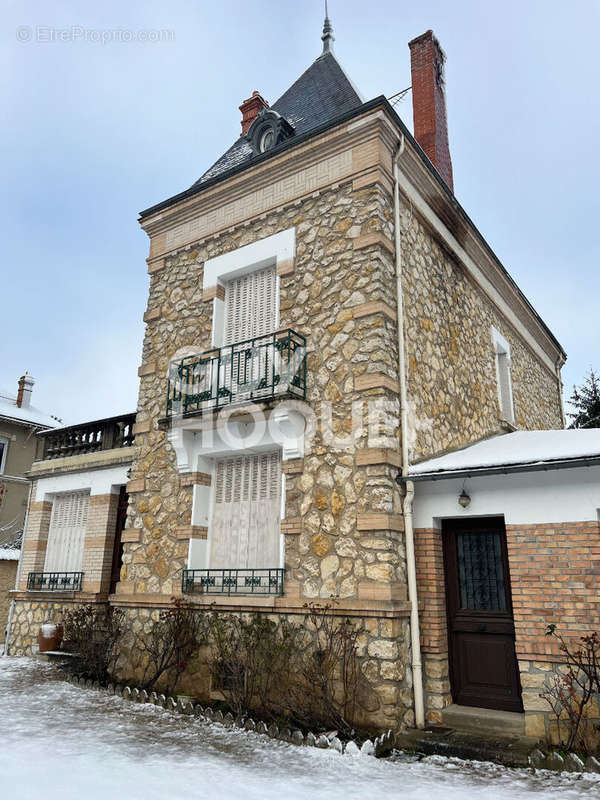 Maison à FONTAINEBLEAU