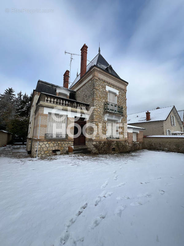 Maison à FONTAINEBLEAU