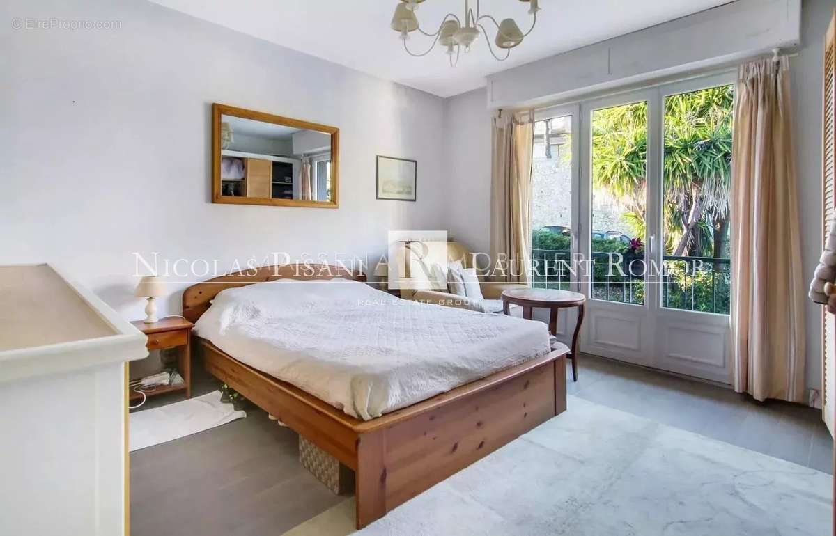 Appartement à VILLEFRANCHE-SUR-MER